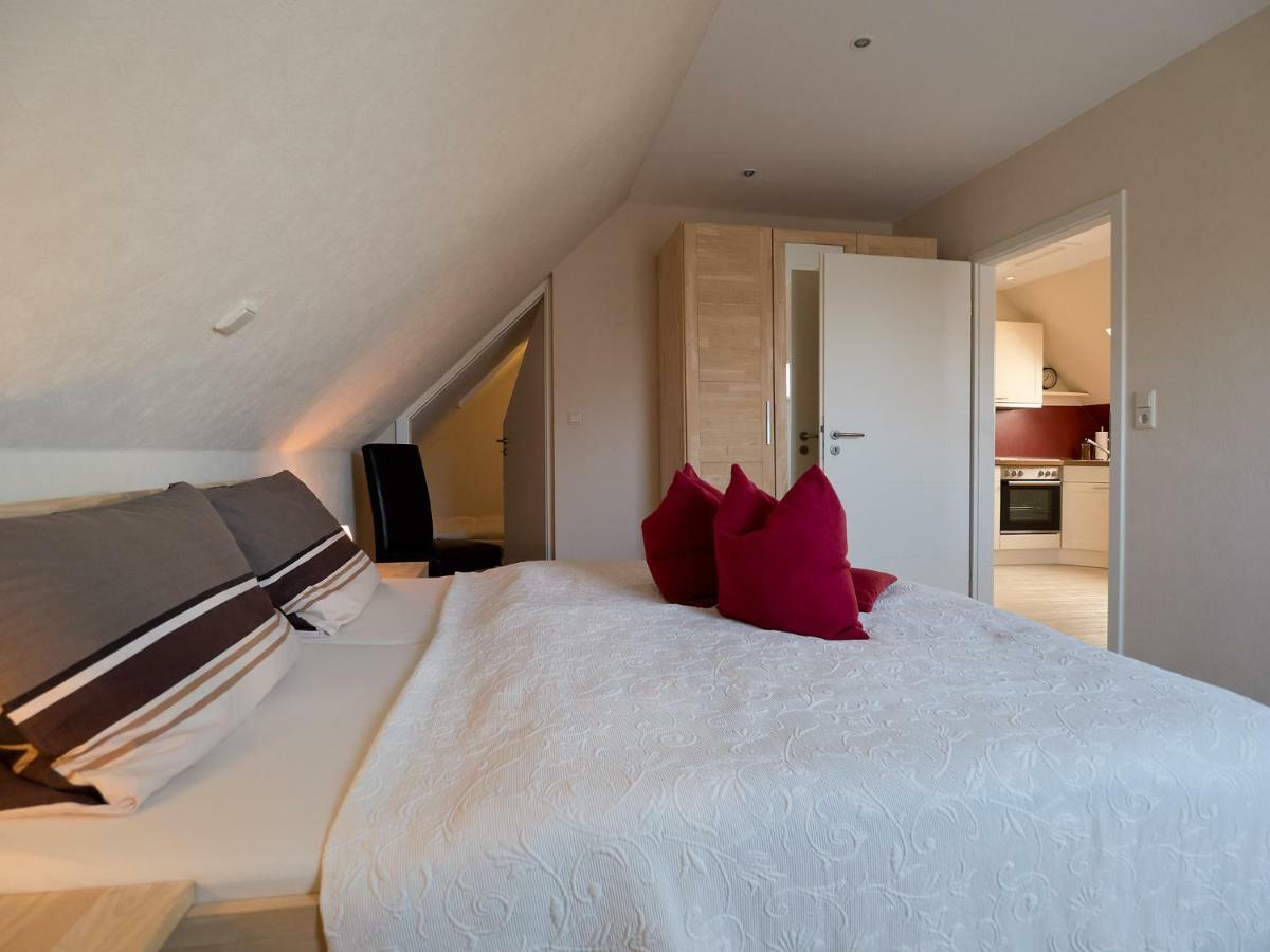 Strandstrasse 10, * Busum